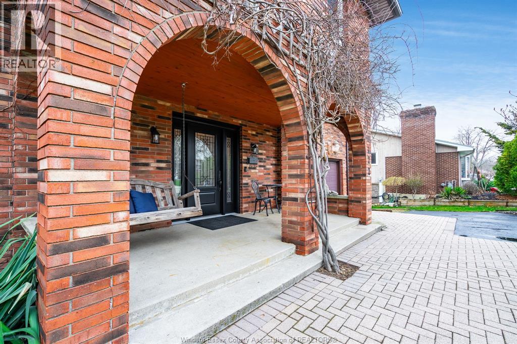 122 Augustine, Kingsville, Ontario, N9Y1C5 — Photo 3