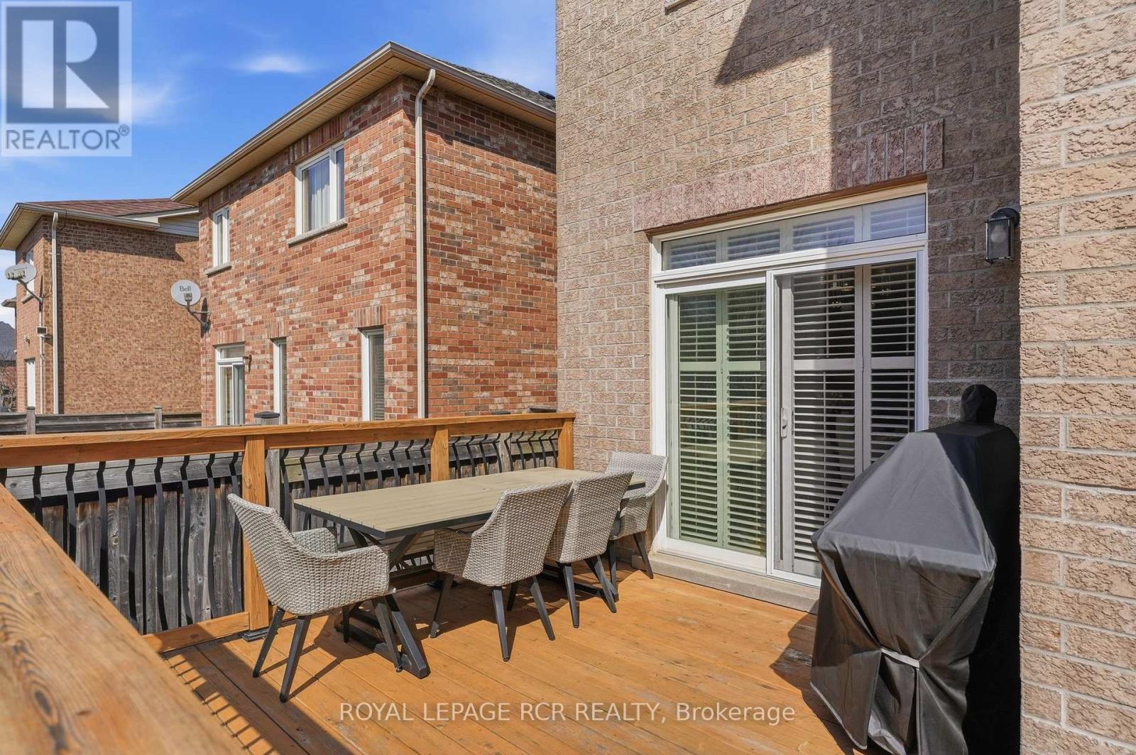 18 KERR LANE, Aurora, Ontario, L4G0E5 — Photo 7