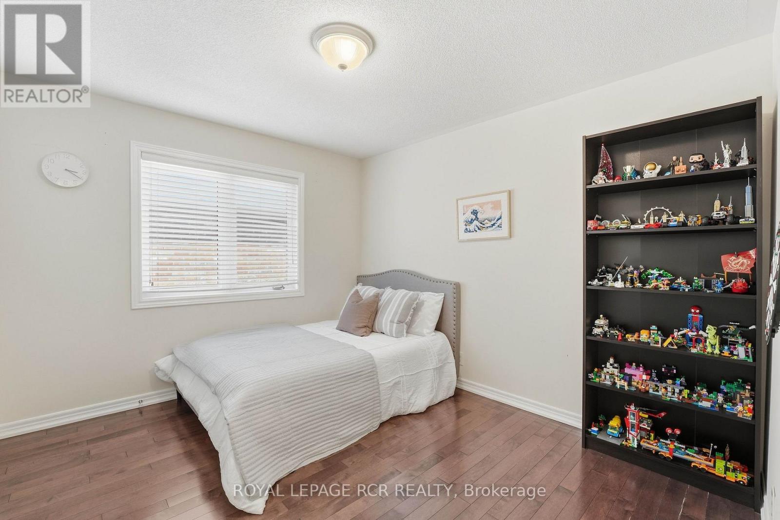 18 KERR LANE, Aurora, Ontario, L4G0E5 — Photo 9