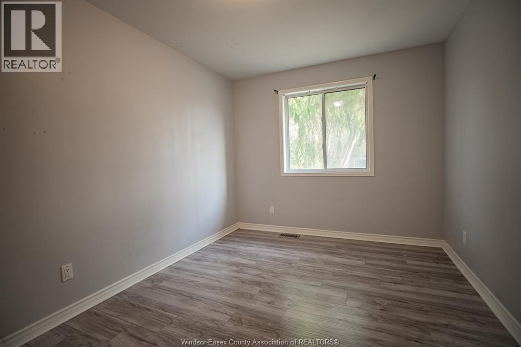 569 CABANA, Windsor, Ontario, N9G1A5 — Photo 3