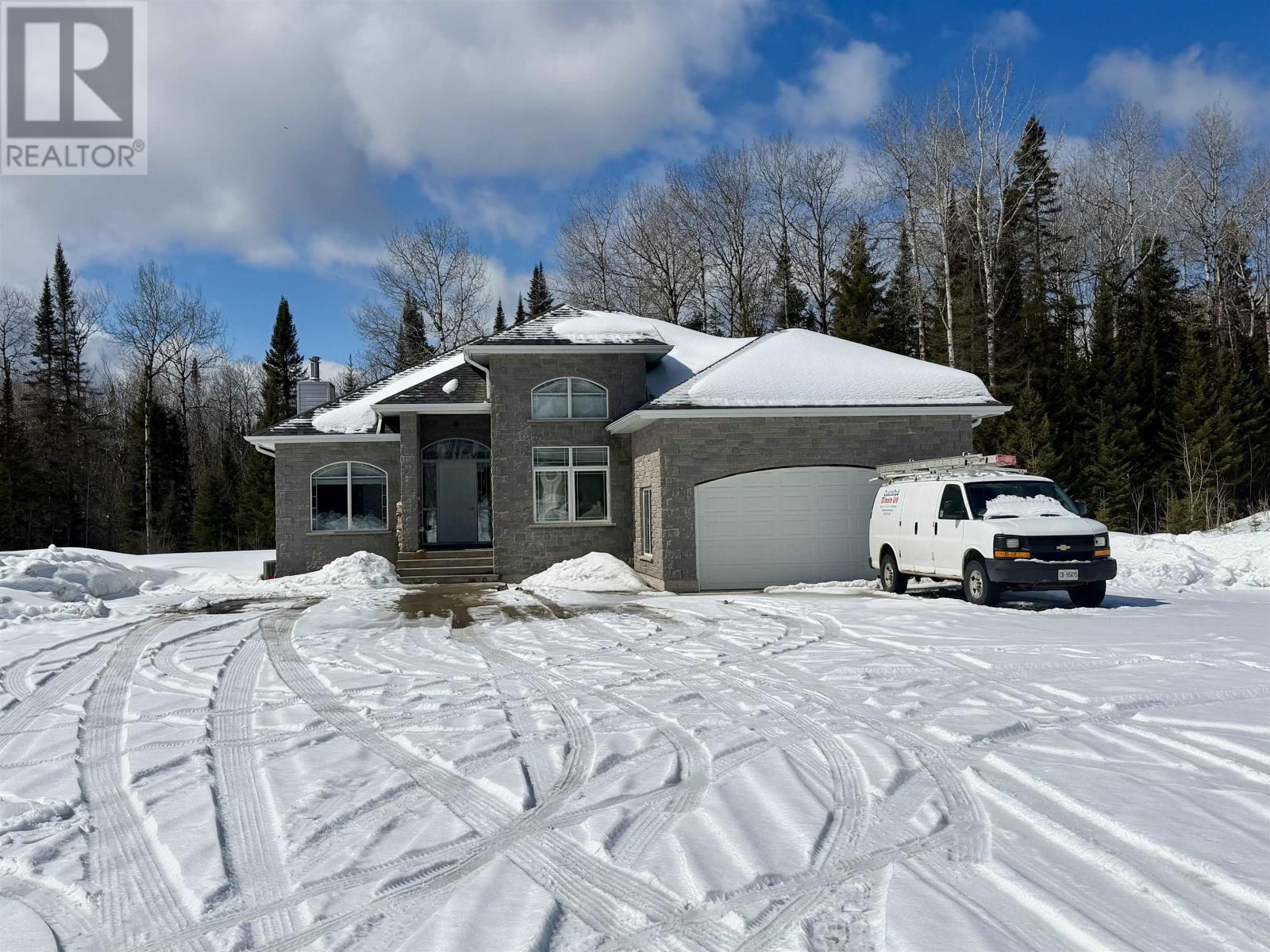 3095 Alice AVE, Thunder Bay, Ontario, P7G1X4 — Photo 3