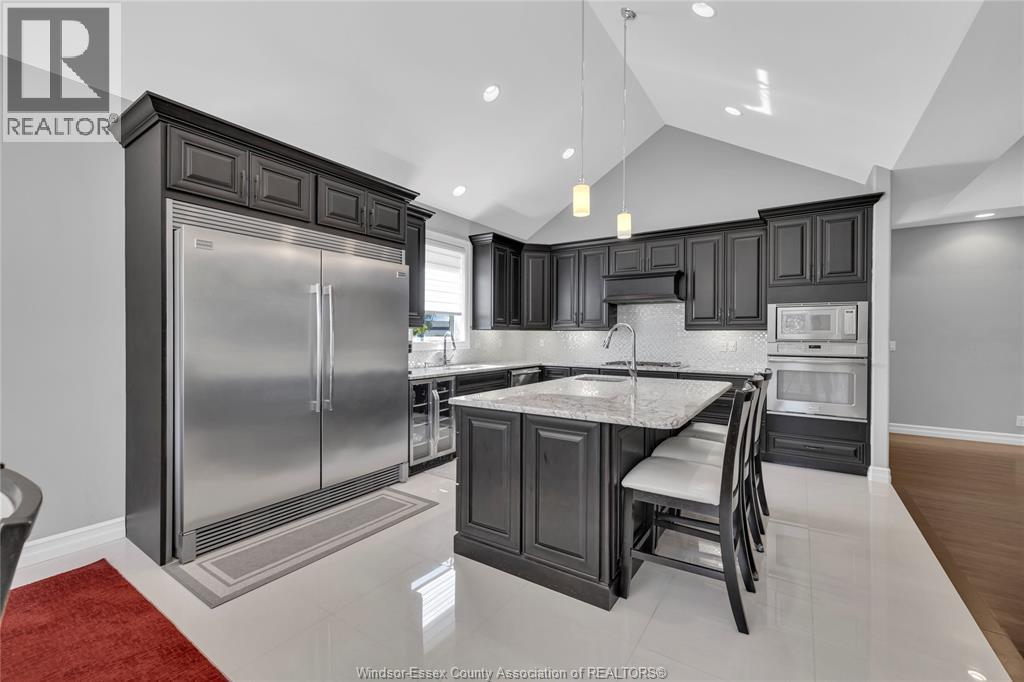 2 MALIBU DRIVE, Leamington, Ontario, N8H5G4 — Photo 11