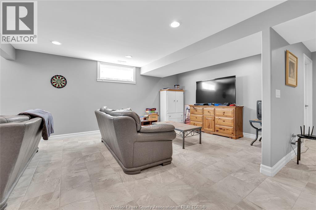 2 MALIBU DRIVE, Leamington, Ontario, N8H5G4 — Photo 29