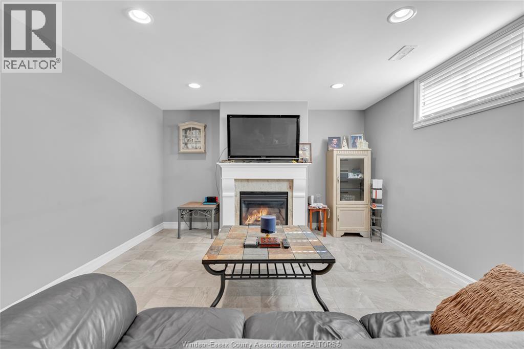 2 MALIBU DRIVE, Leamington, Ontario, N8H5G4 — Photo 31