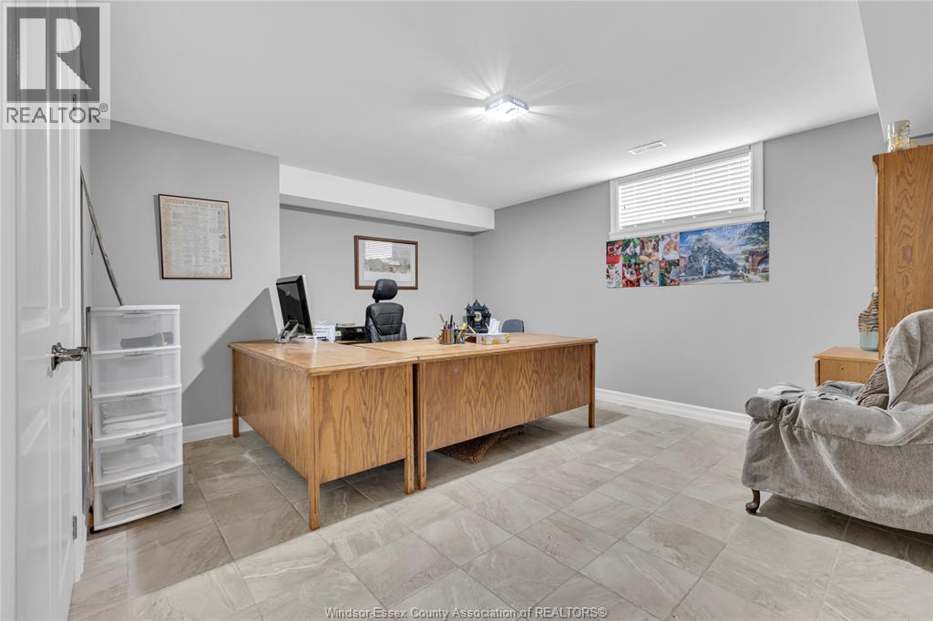 2 MALIBU DRIVE, Leamington, Ontario, N8H5G4 — Photo 32