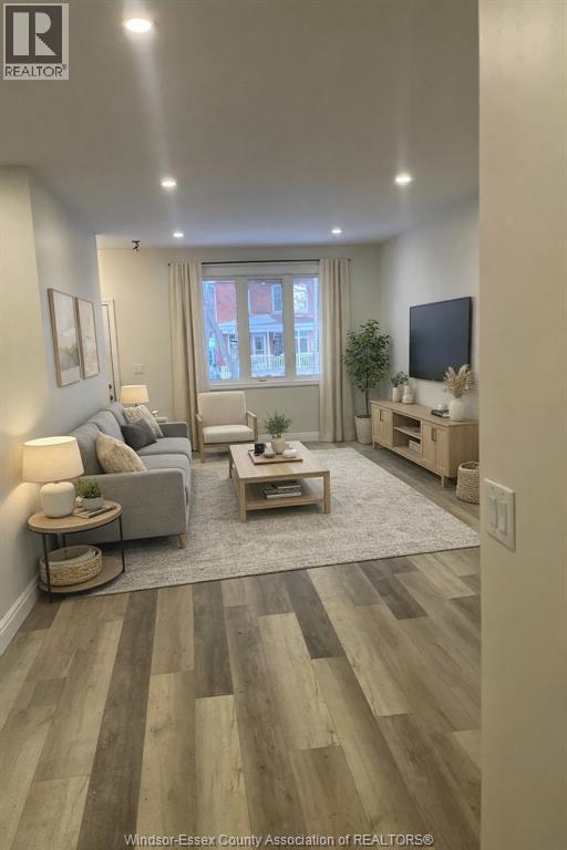 647 JANETTE Unit# B, Windsor, Ontario, N9A4Z8 — Photo 2