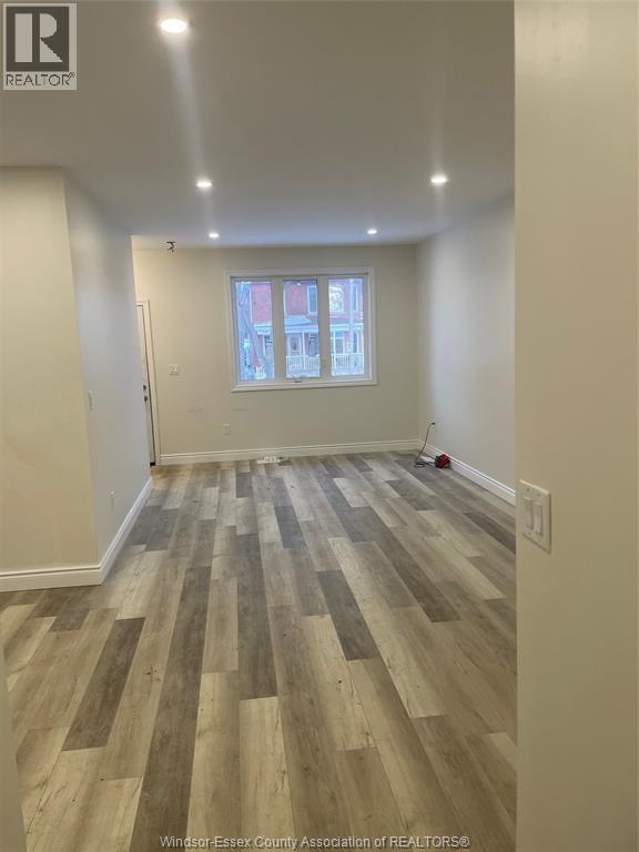 647 JANETTE Unit# B, Windsor, Ontario, N9A4Z8 — Photo 6