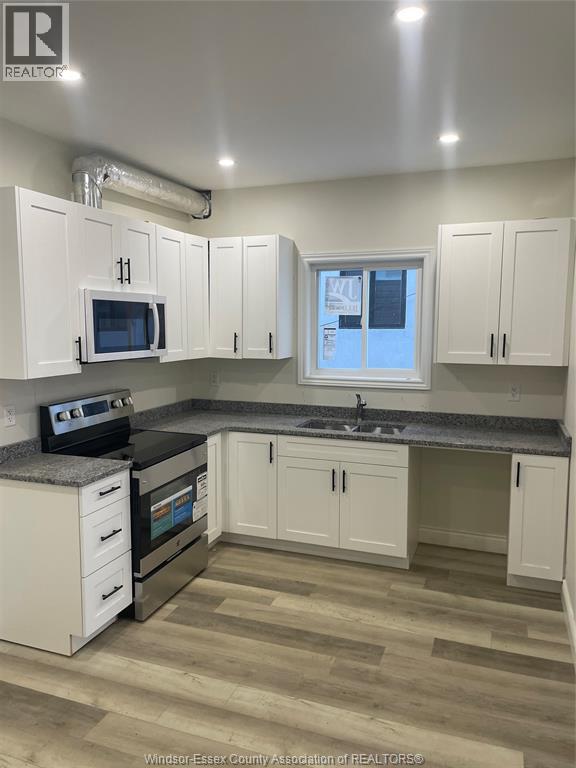 647 JANETTE Unit# B, Windsor, Ontario, N9A4Z8 — Photo 8