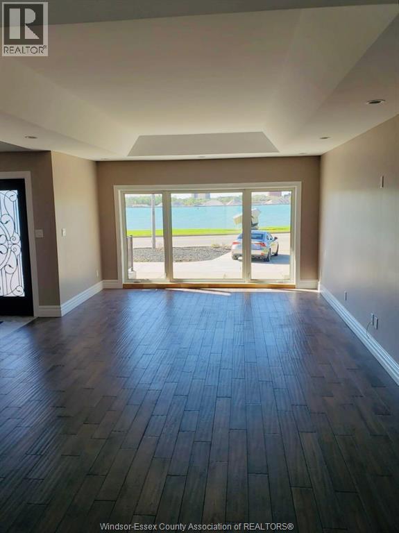 2135 RIVERSIDE DRIVE, Windsor, Ontario, N9B1A8 — Photo 3