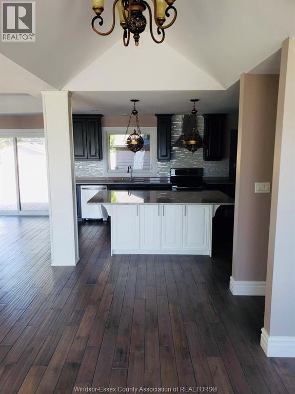 2135 RIVERSIDE DRIVE, Windsor, Ontario, N9B1A8 — Photo 5
