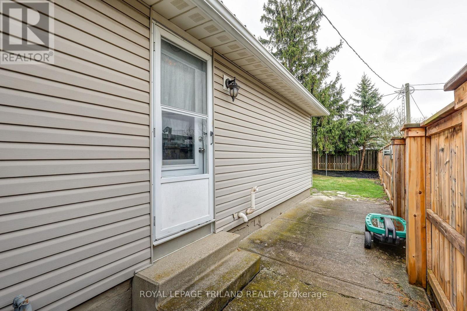 58 VANBUSKIRK DRIVE, St. Thomas, Ontario, N5R4Z2 — Photo 39