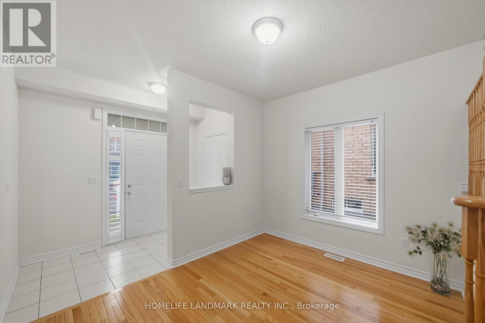 1712 CAROUSEL DRIVE, Pickering (Duffin Heights), Ontario, L1X0C1 — Photo 3