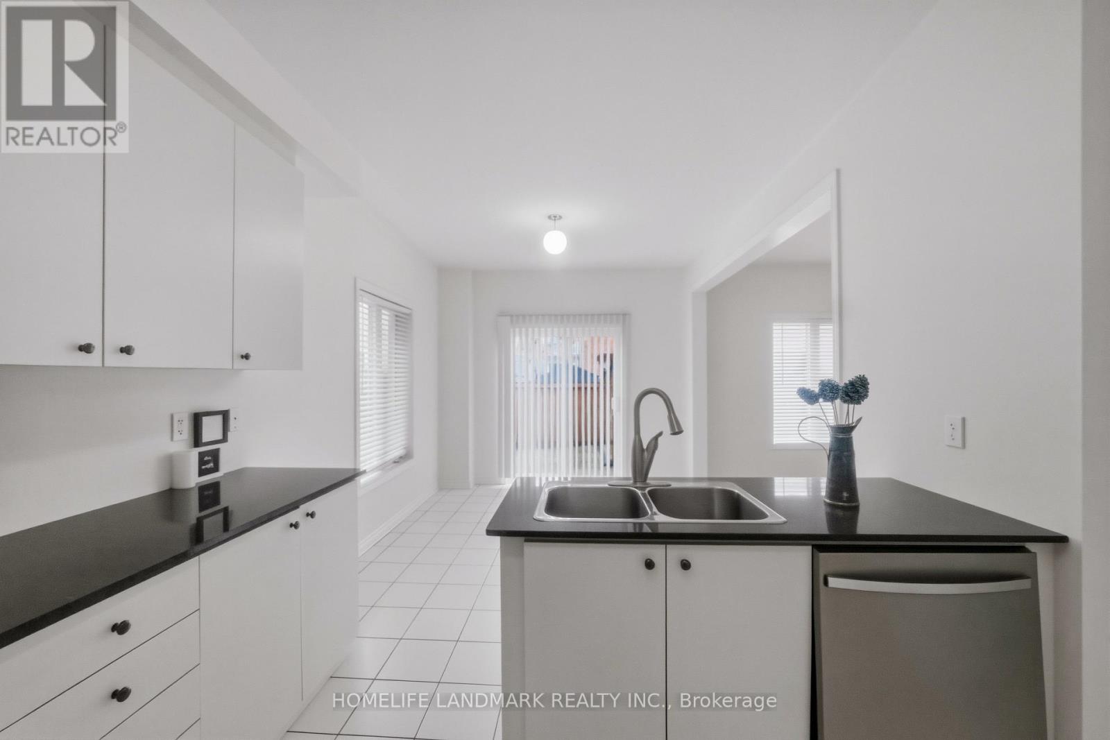 1712 CAROUSEL DRIVE, Pickering (Duffin Heights), Ontario, L1X0C1 — Photo 7