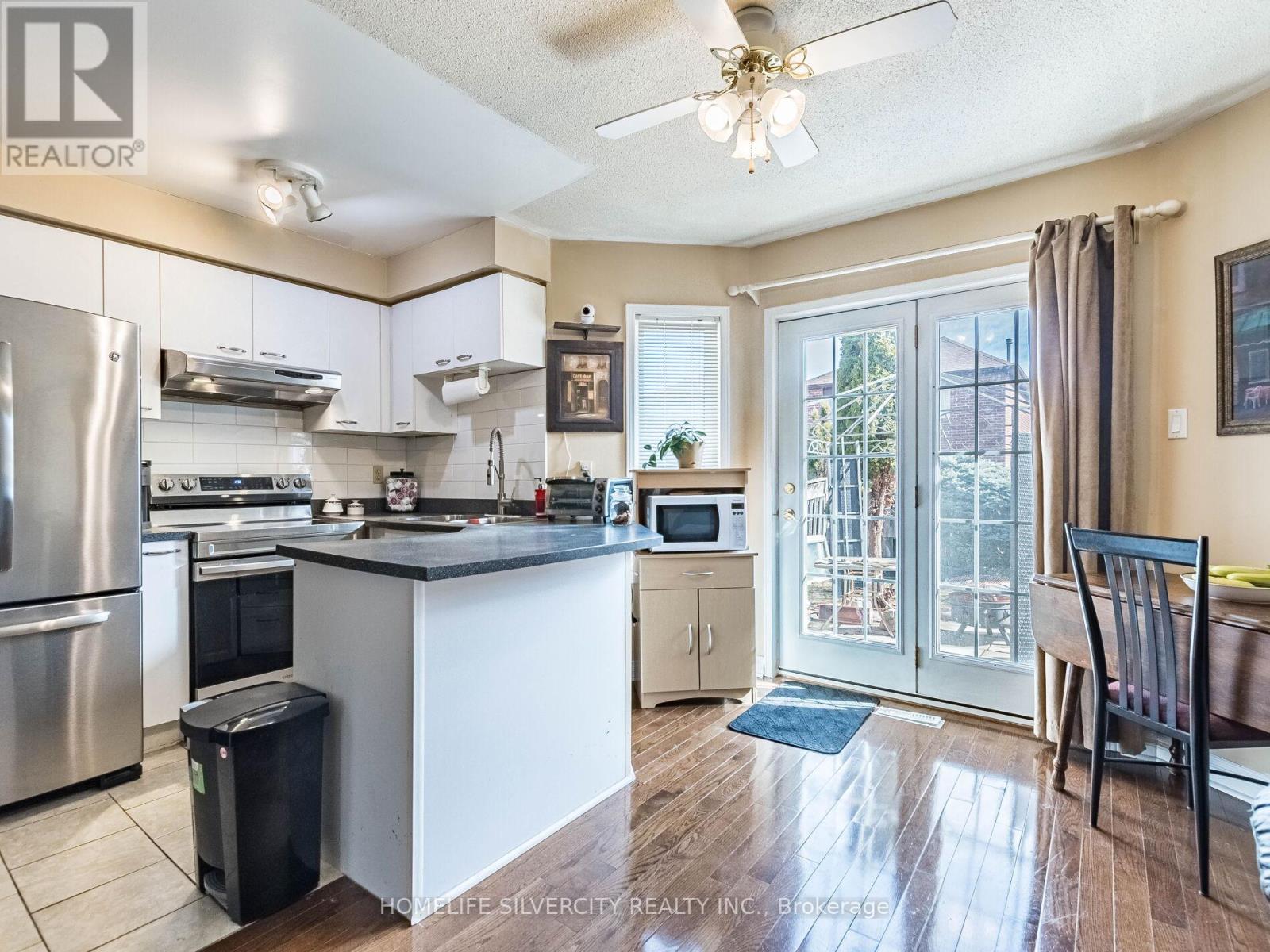 110 RICHWOOD CRESCENT, Brampton (Brampton West), Ontario, L6X4K7 — Photo 12