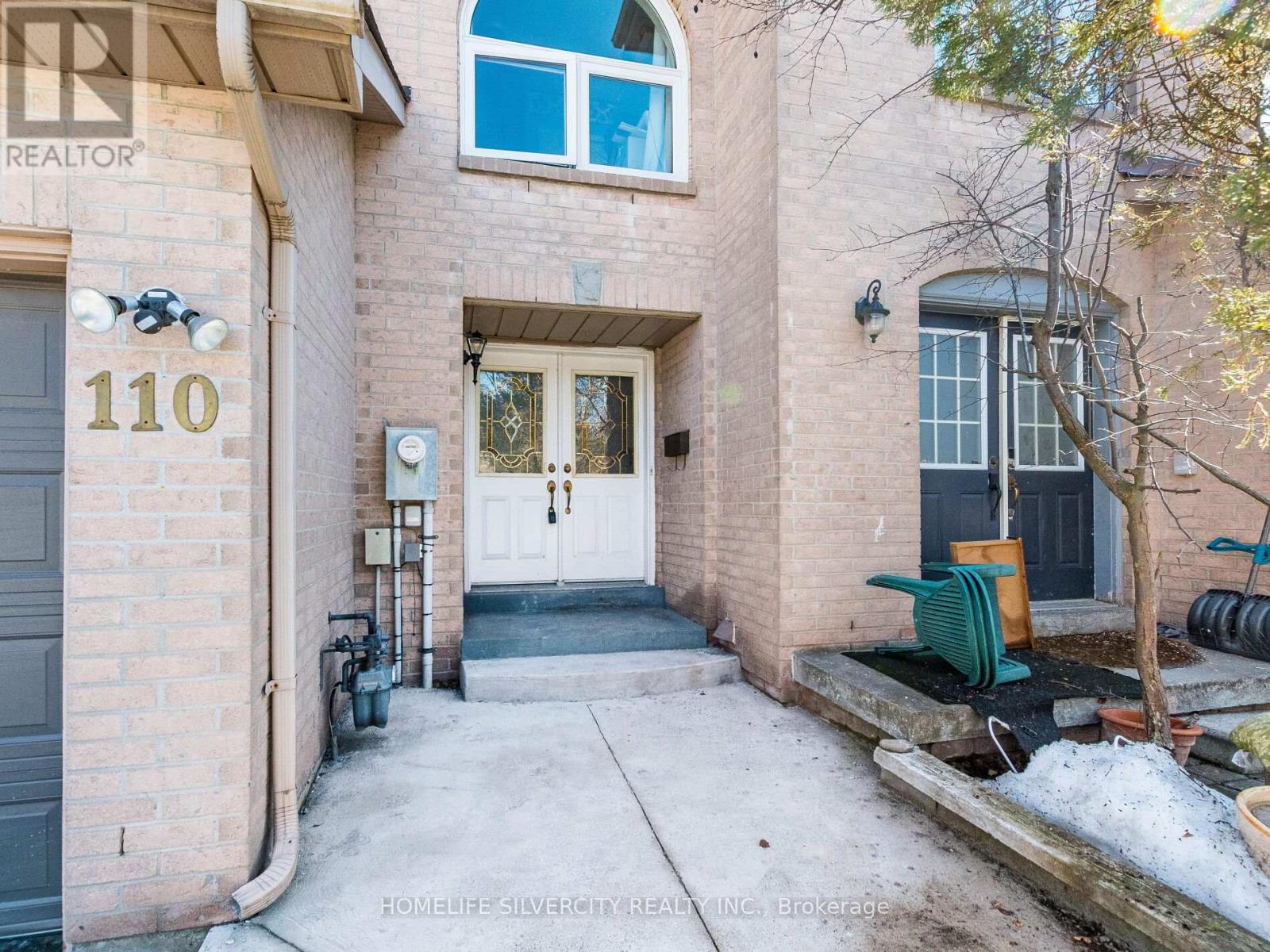 110 RICHWOOD CRESCENT, Brampton (Brampton West), Ontario, L6X4K7 — Photo 4