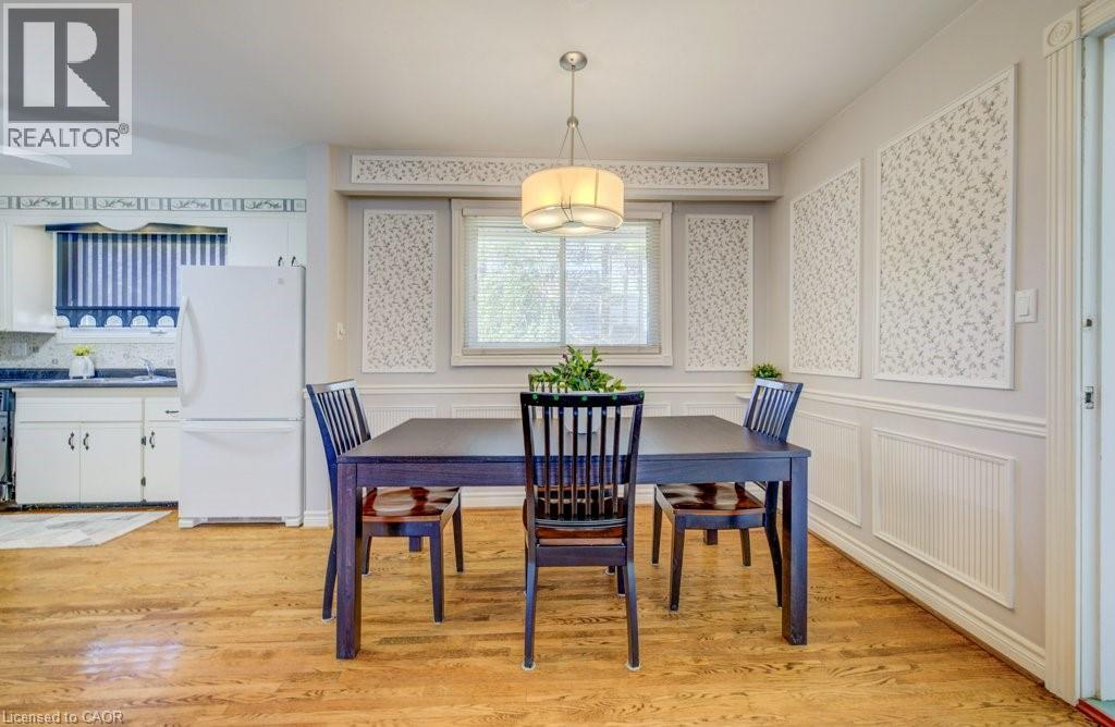 25 CAREY Street, Waterdown, Ontario, L8B0L5 — Photo 11