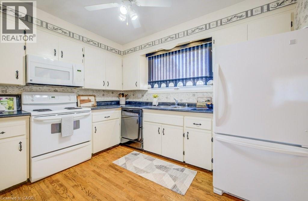 25 CAREY Street, Waterdown, Ontario, L8B0L5 — Photo 14