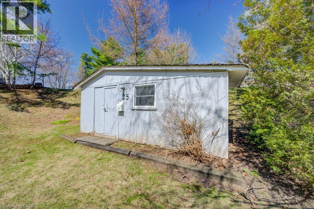 25 CAREY Street, Waterdown, Ontario, L8B0L5 — Photo 36