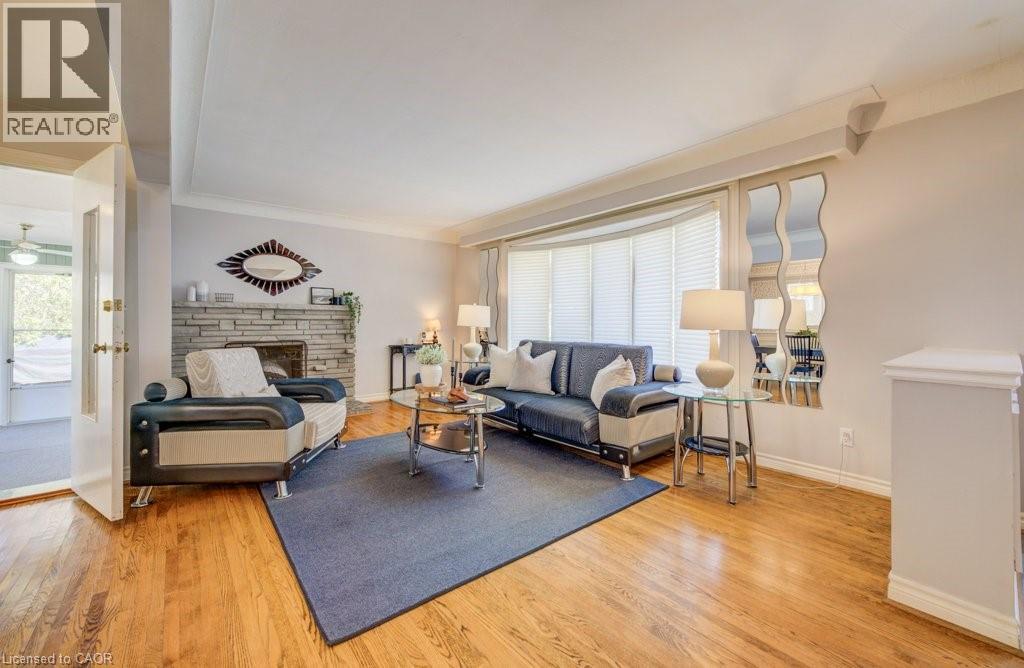 25 CAREY Street, Waterdown, Ontario, L8B0L5 — Photo 7