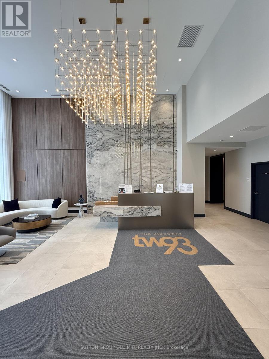 702 - 293 THE KINGSWAY, Toronto (Edenbridge-Humber Valley), Ontario, M9A0E8 — Photo 3