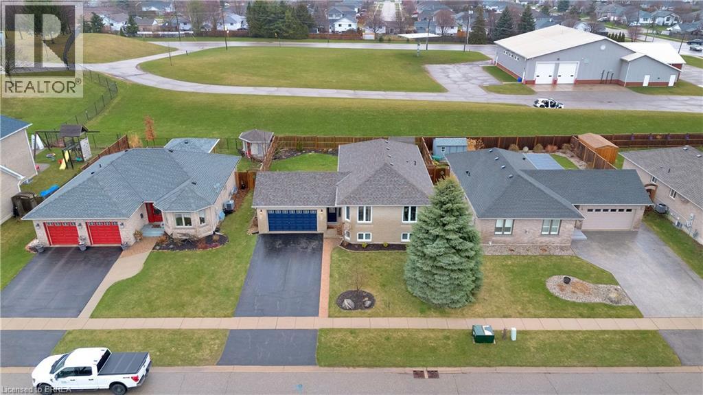 65 SUNNYSIDE Drive, St. George, Ontario, N0E1N0 — Photo 2