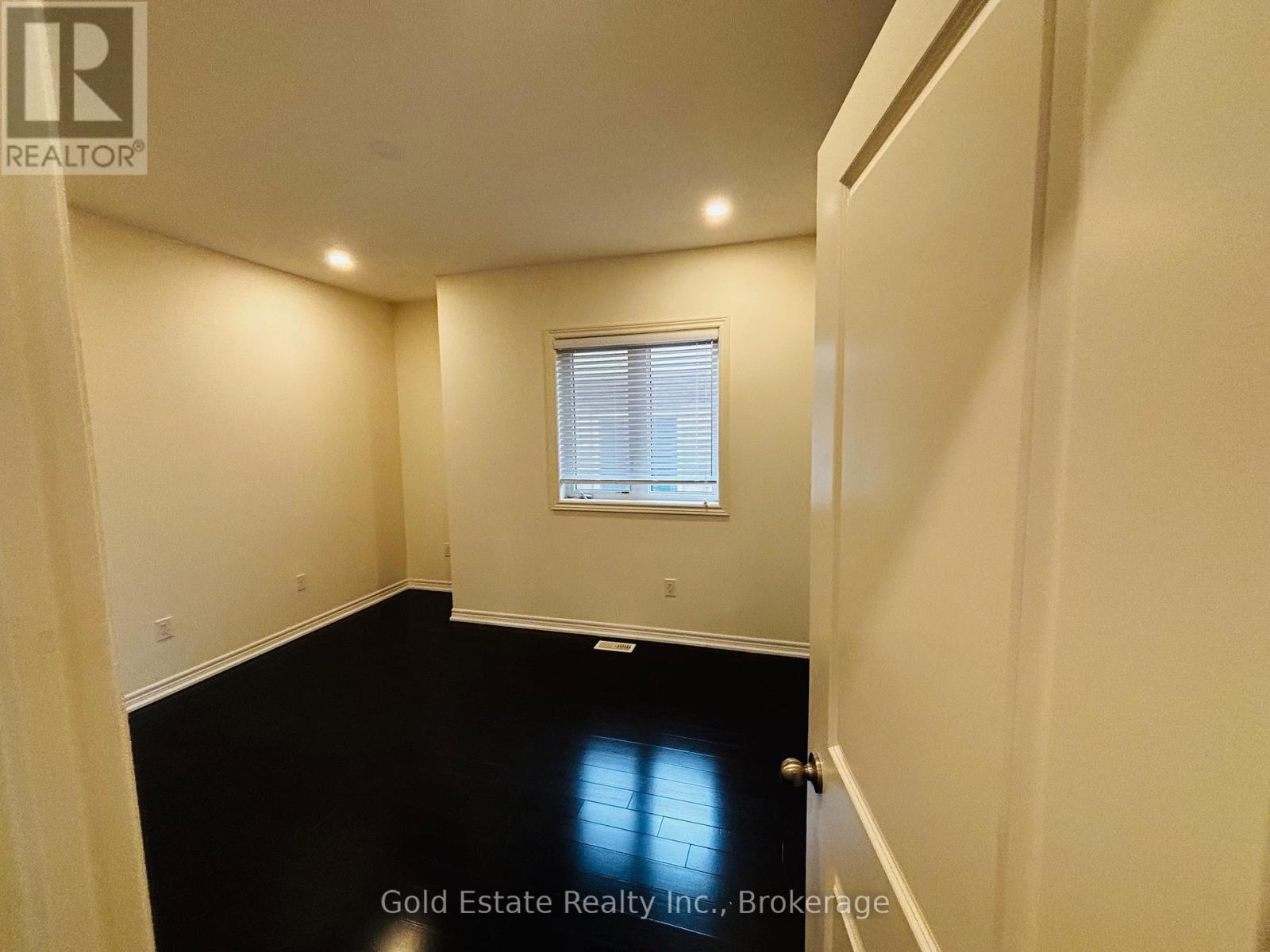 247 BUICK BOULEVARD, Brampton (Northwest Brampton), Ontario, L7A4L8 — Photo 5