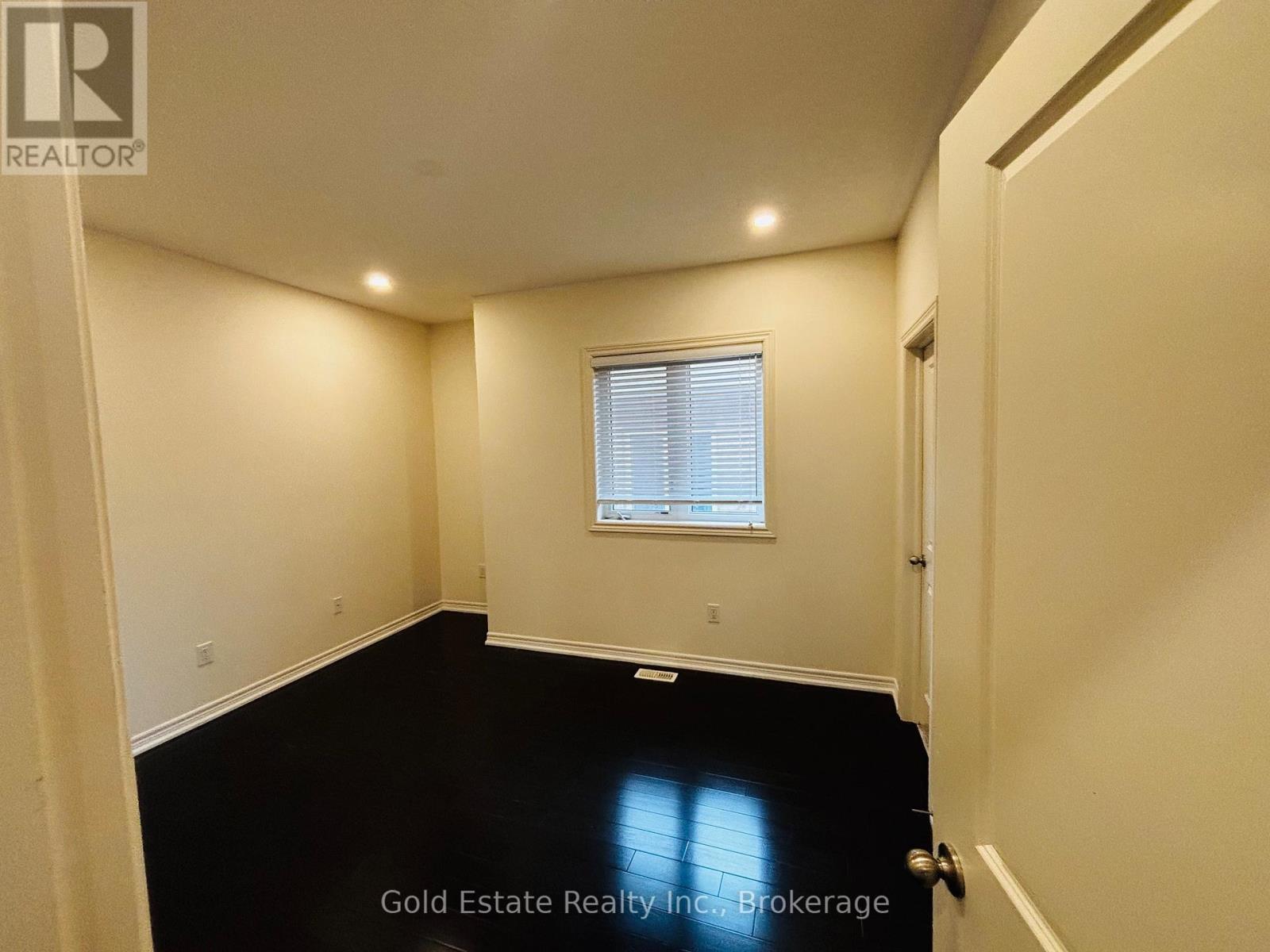 247 BUICK BOULEVARD, Brampton (Northwest Brampton), Ontario, L7A4L8 — Photo 6