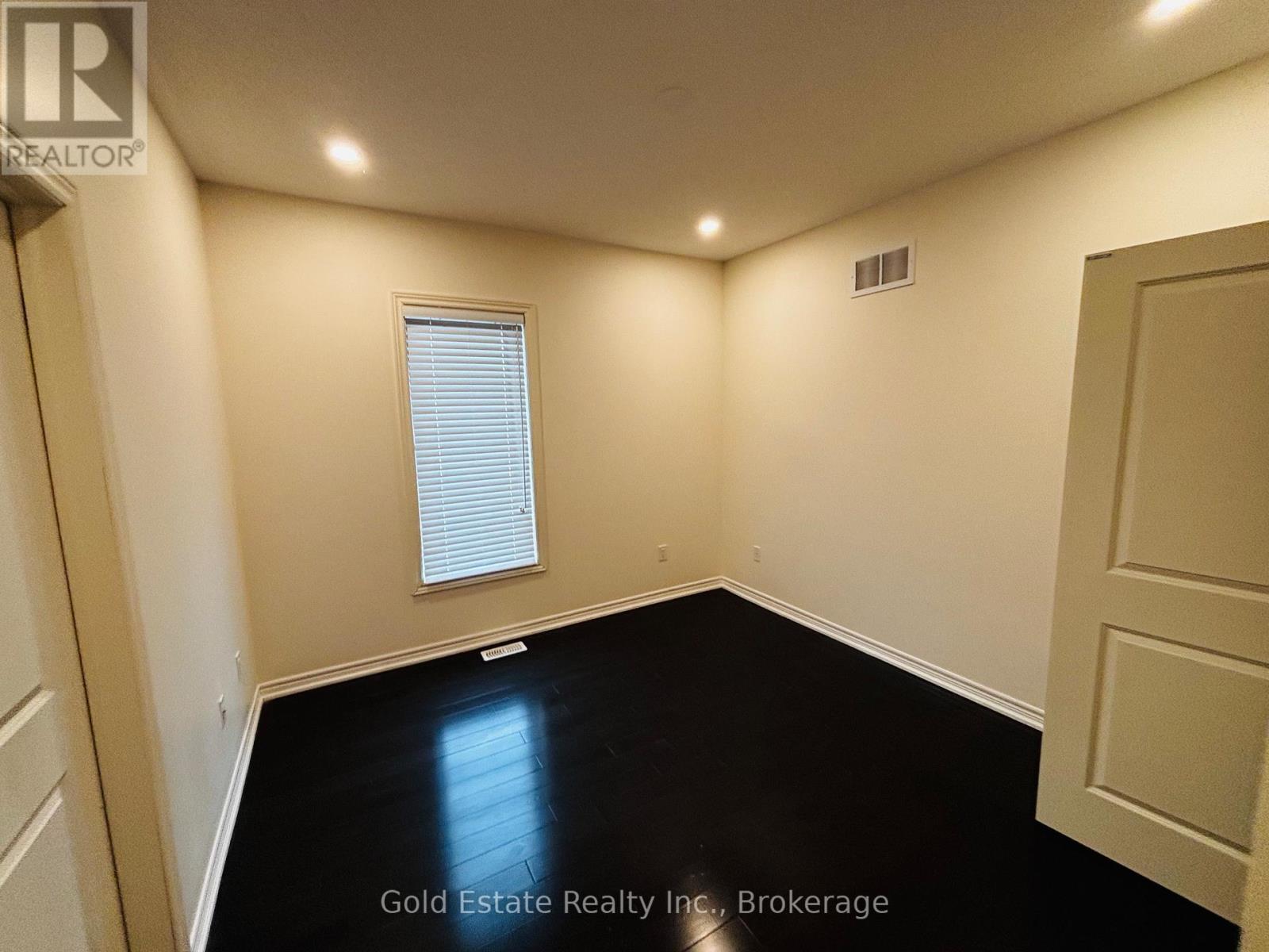 247 BUICK BOULEVARD, Brampton (Northwest Brampton), Ontario, L7A4L8 — Photo 9