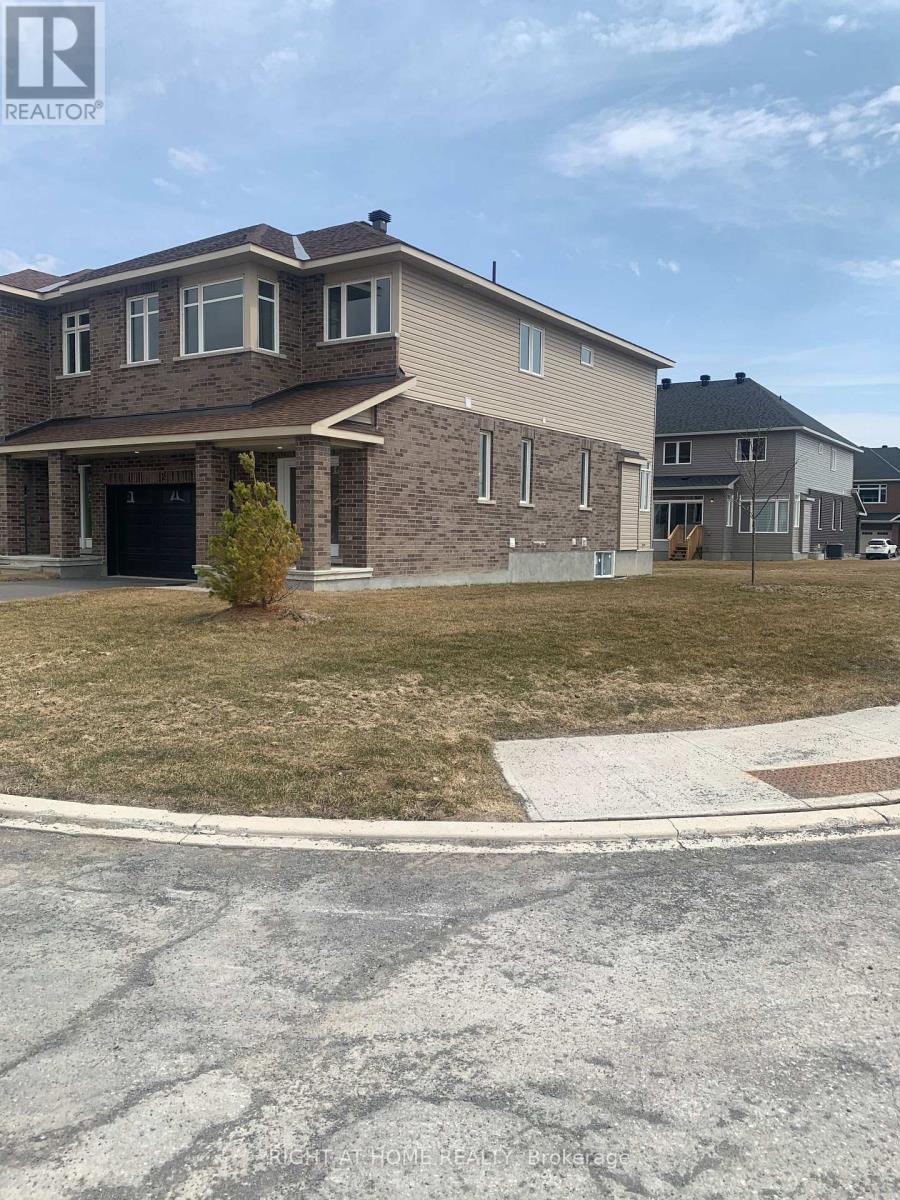 2 WYLIE WAY, Carleton Place, Ontario, K7C0C4 — Photo 2