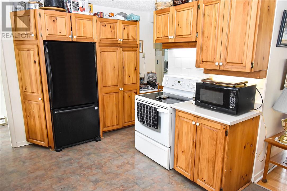 488 Lake Point Crt, Sudbury, Ontario, P3E6J3 — Photo 13