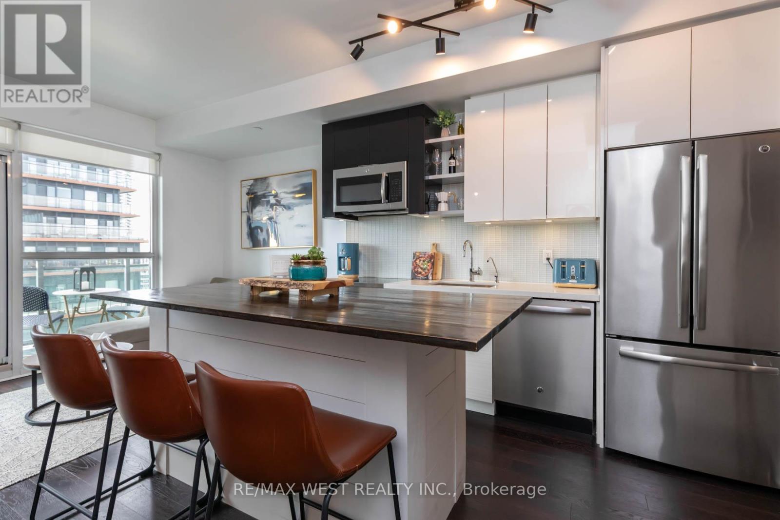 802 - 33 SHORE BREEZE DRIVE, Toronto (Mimico), Ontario, M8V1A1 — Photo 4