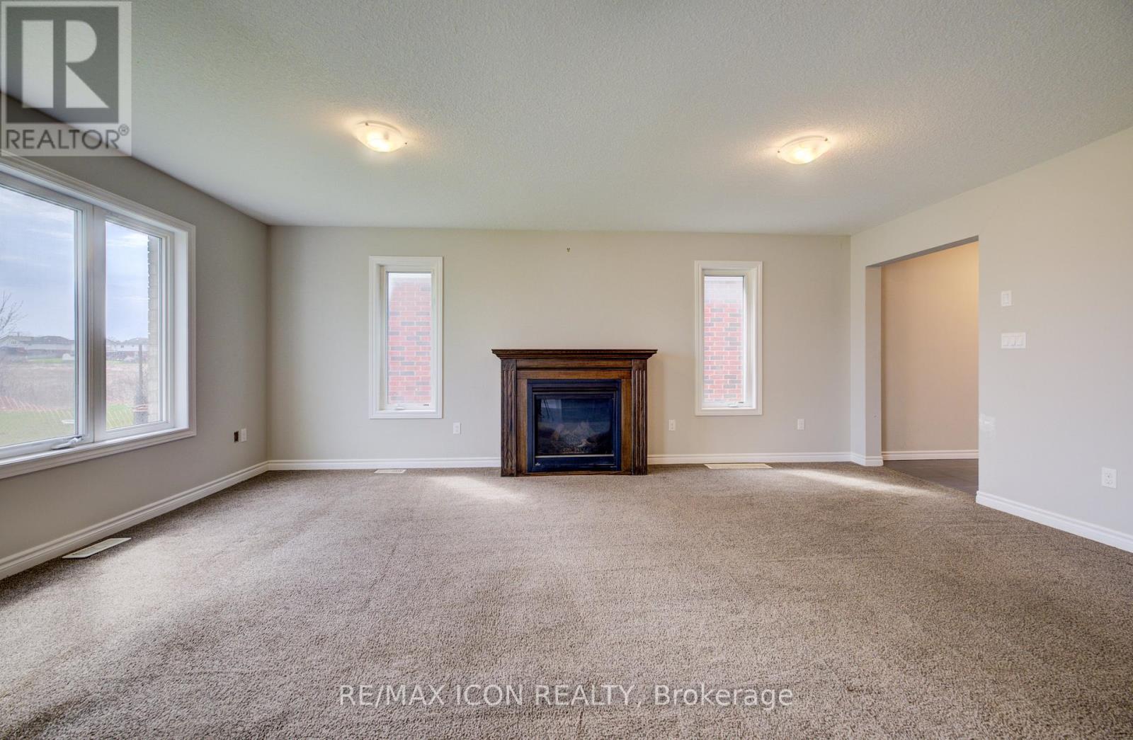 1360 CAEN AVENUE, Woodstock (Woodstock - North), Ontario, N4T0G3 — Photo 7