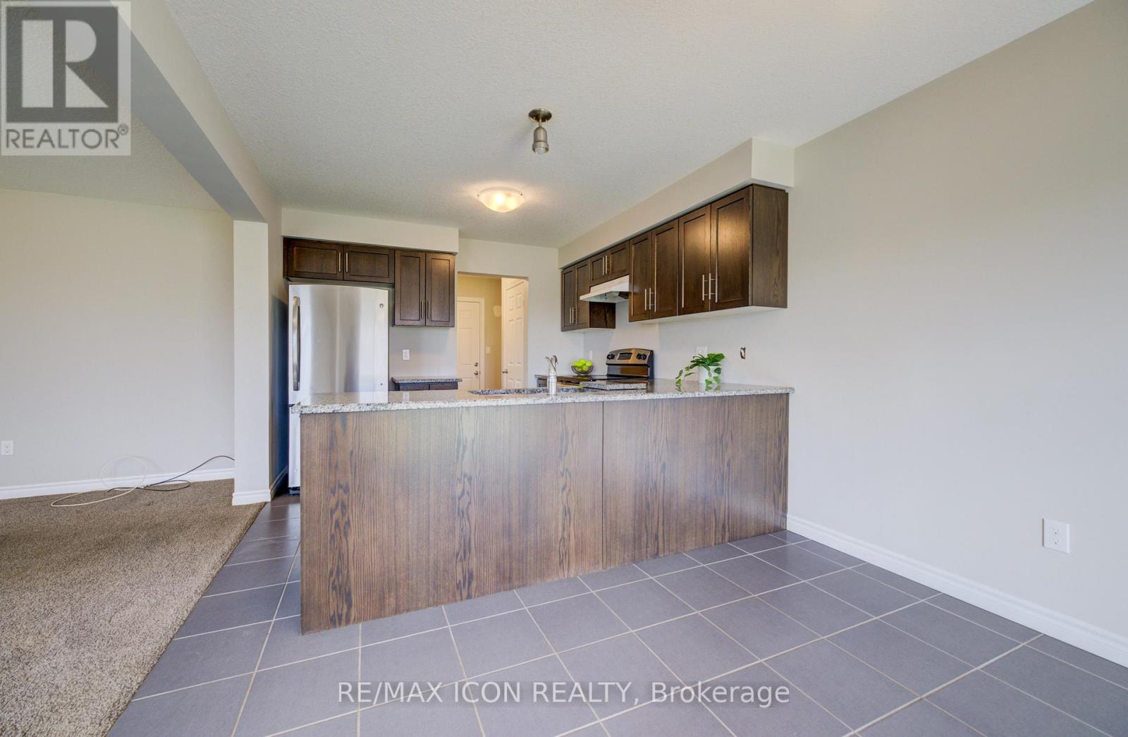 1360 CAEN AVENUE, Woodstock (Woodstock - North), Ontario, N4T0G3 — Photo 9