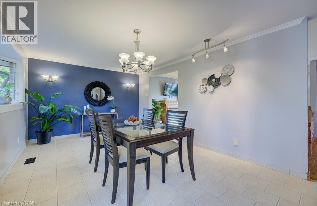 330 DALEVIEW Place, Waterloo, Ontario, N2L5M5 — Photo 13