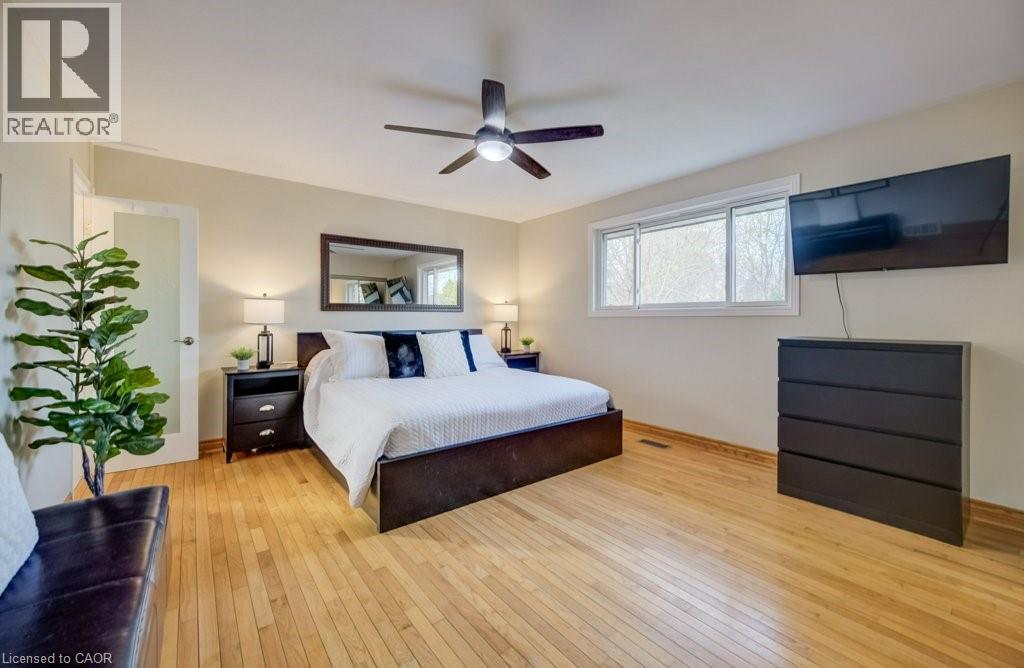 330 DALEVIEW Place, Waterloo, Ontario, N2L5M5 — Photo 16