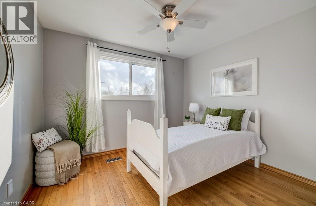 330 DALEVIEW Place, Waterloo, Ontario, N2L5M5 — Photo 20