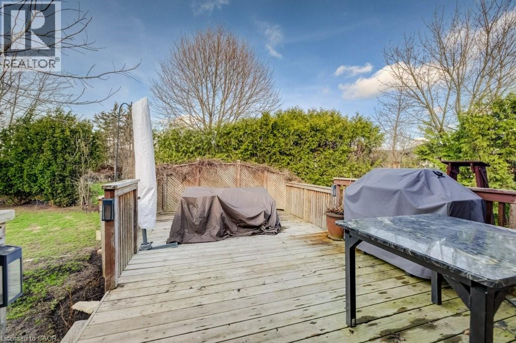 330 DALEVIEW Place, Waterloo, Ontario, N2L5M5 — Photo 38