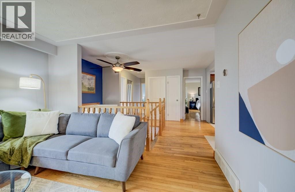 330 DALEVIEW Place, Waterloo, Ontario, N2L5M5 — Photo 6