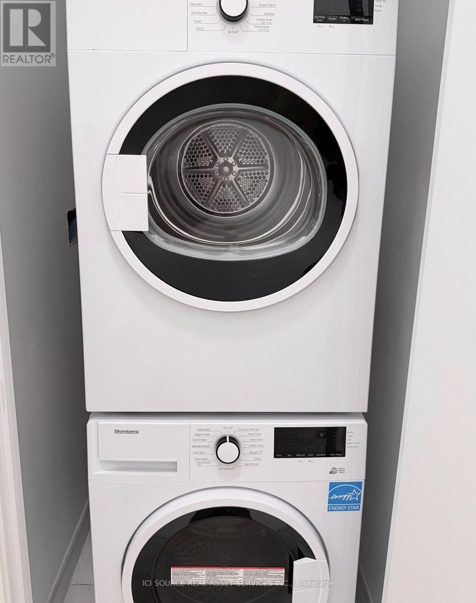 5501 - 3900 CONFEDERATION PARKWAY, Mississauga (City Centre), Ontario, L5B0M3 — Photo 4