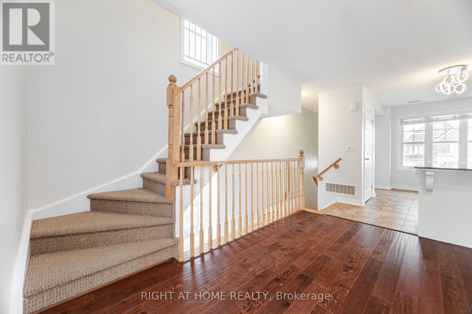 18 - 1380 COSTIGAN ROAD, Milton (CL Clarke), Ontario, L9T8L2 — Photo 14