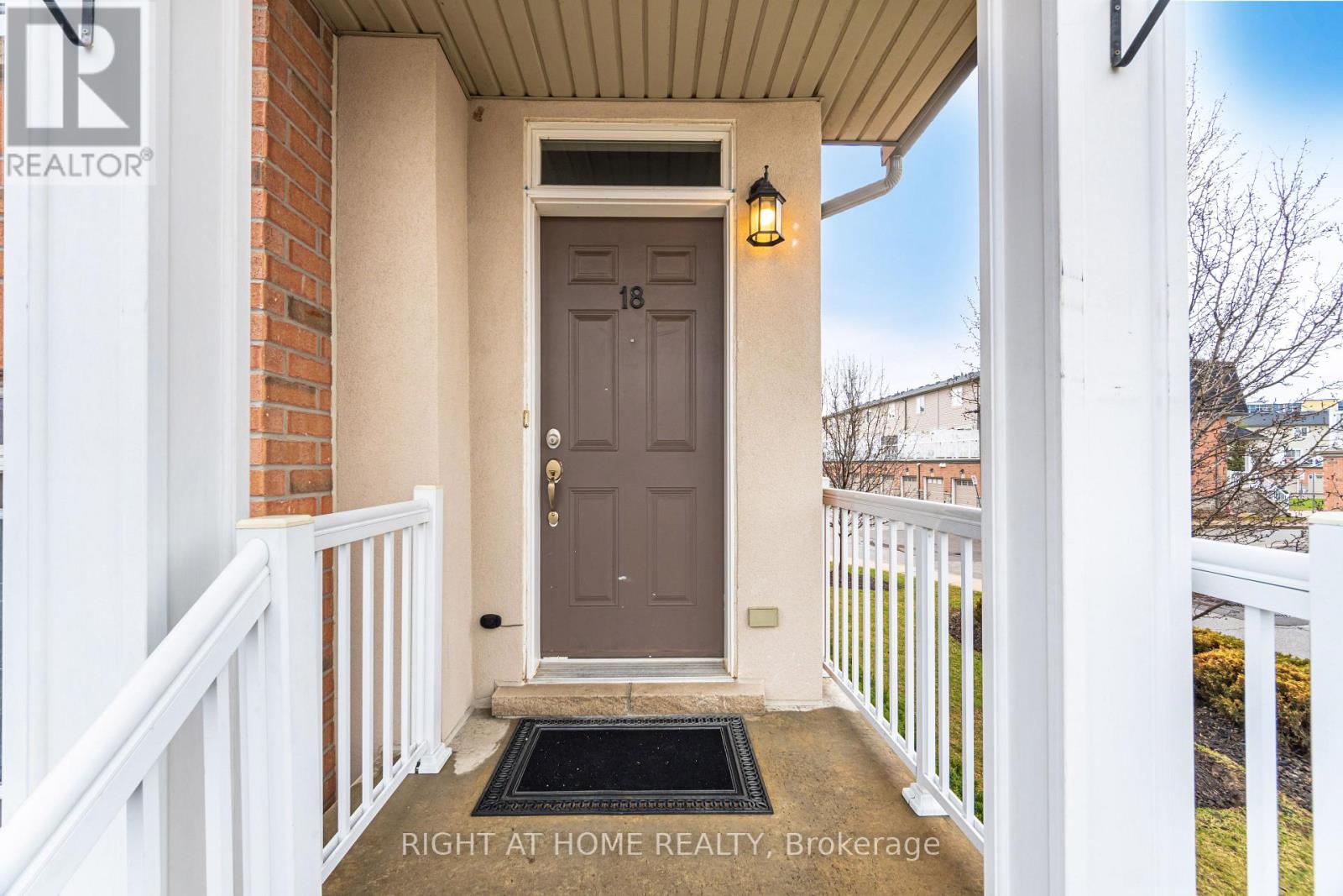 18 - 1380 COSTIGAN ROAD, Milton (CL Clarke), Ontario, L9T8L2 — Photo 2