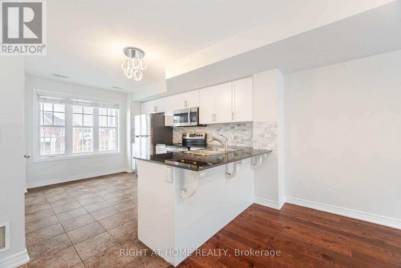 18 - 1380 COSTIGAN ROAD, Milton (CL Clarke), Ontario, L9T8L2 — Photo 4