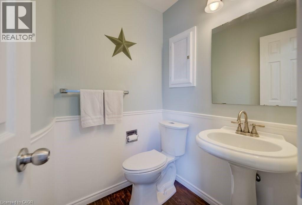 107 OLD PARK Lane, Kitchener, Ontario, N2N2K1 — Photo 23