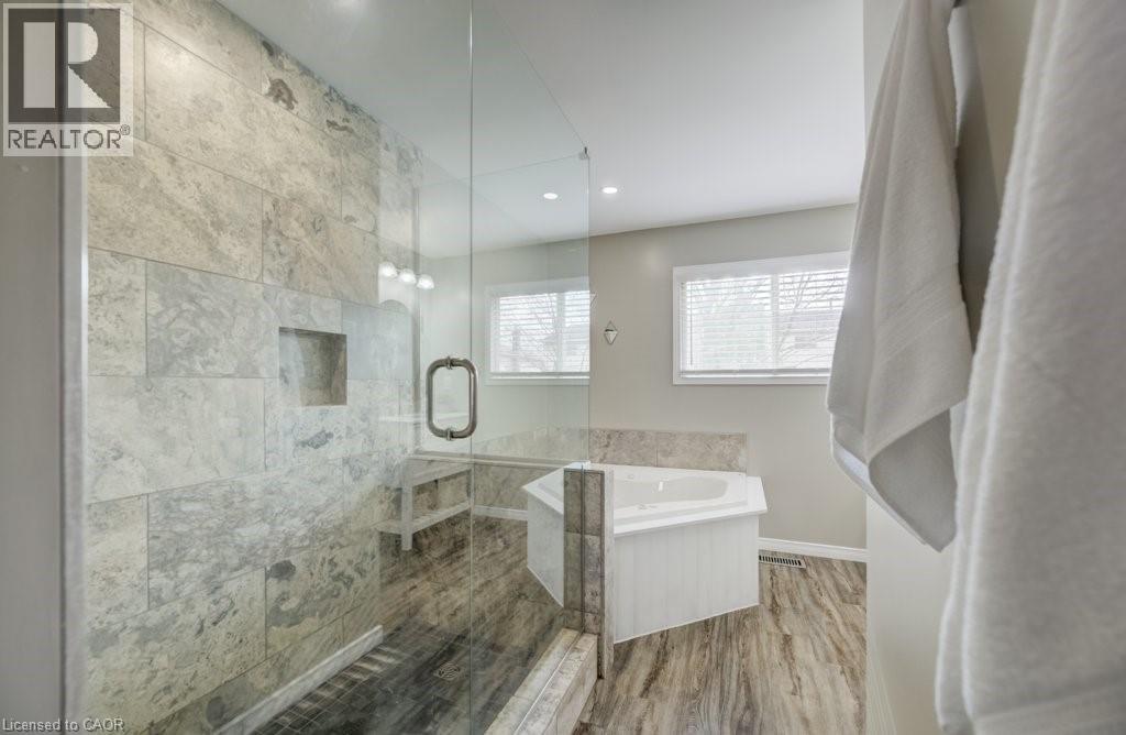 107 OLD PARK Lane, Kitchener, Ontario, N2N2K1 — Photo 29