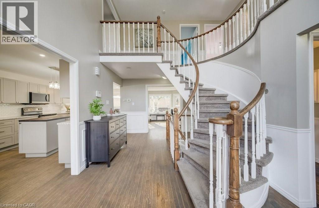 107 OLD PARK Lane, Kitchener, Ontario, N2N2K1 — Photo 5