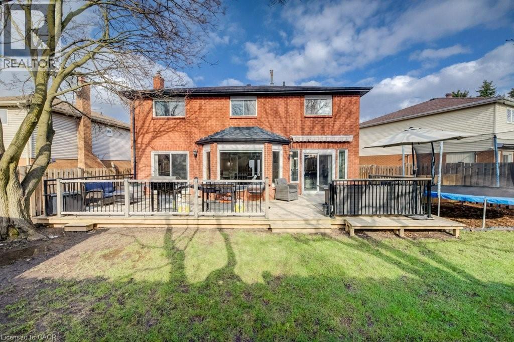 107 OLD PARK Lane, Kitchener, Ontario, N2N2K1 — Photo 50