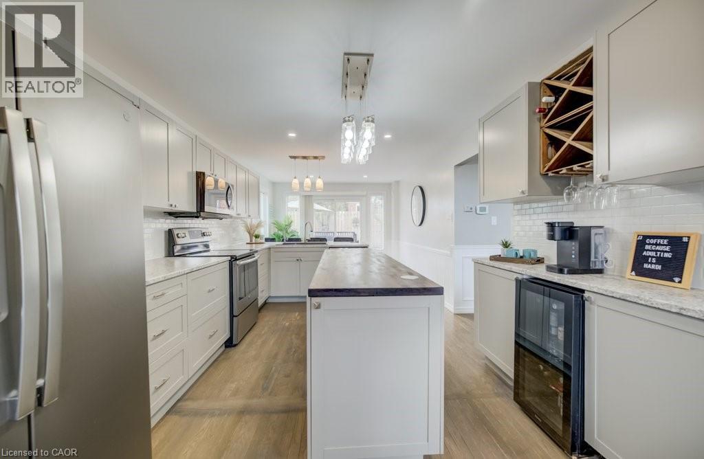 107 OLD PARK Lane, Kitchener, Ontario, N2N2K1 — Photo 9