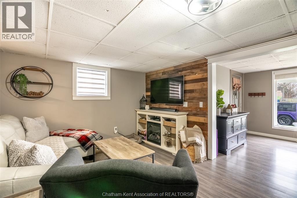 35 Llydican AVENUE, Chatham, Ontario, N7L3E4 — Photo 6