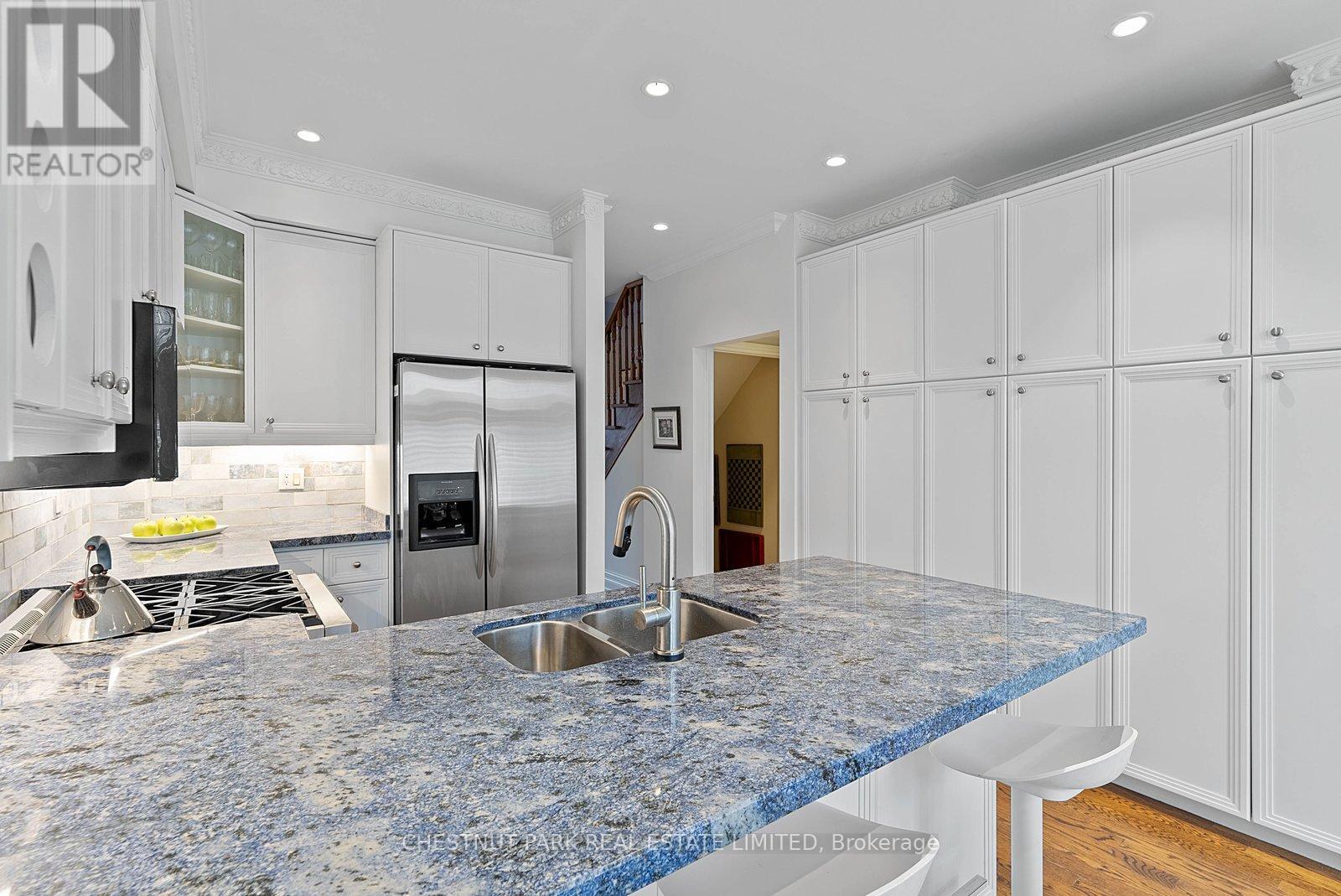 21 CASTLEFIELD AVENUE, Toronto (Yonge-Eglinton), Ontario, M4R1G3 — Photo 10