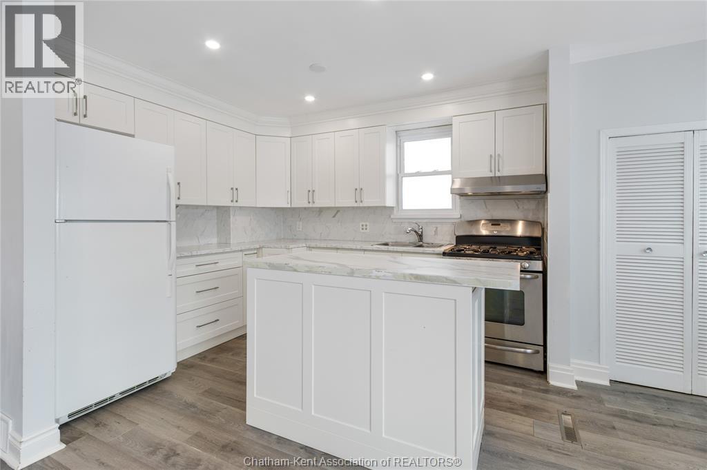 33 WILSON AVENUE, Chatham, Ontario, N7L1K8 — Photo 12